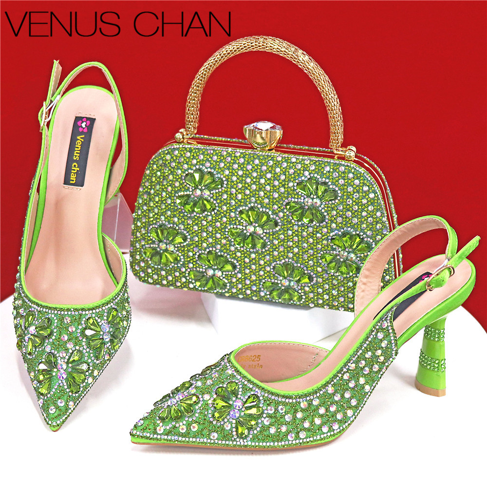 Luxury Bags Green - Luxuriöse grüne Strass-Partyschuhe und Clutch für