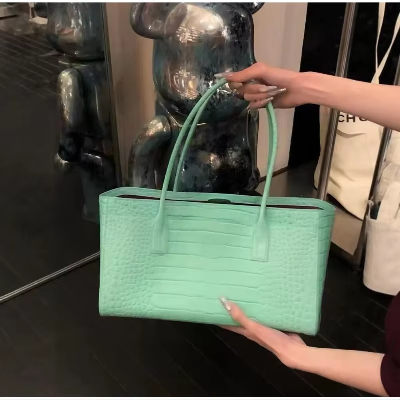 Kostenloser Versand Krokodil-g – Luxury Bags Green Bewertung und Preis