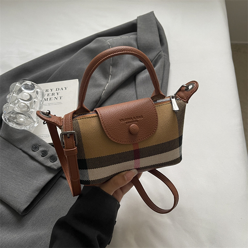 Europäische und amerikanische  – Luxury Bags Valentino Bewertung und Preis