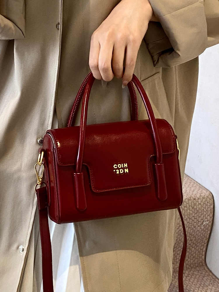Strukturierte rote Damen-Umhän – Luxury Bags Valentino Bewertung und Preis