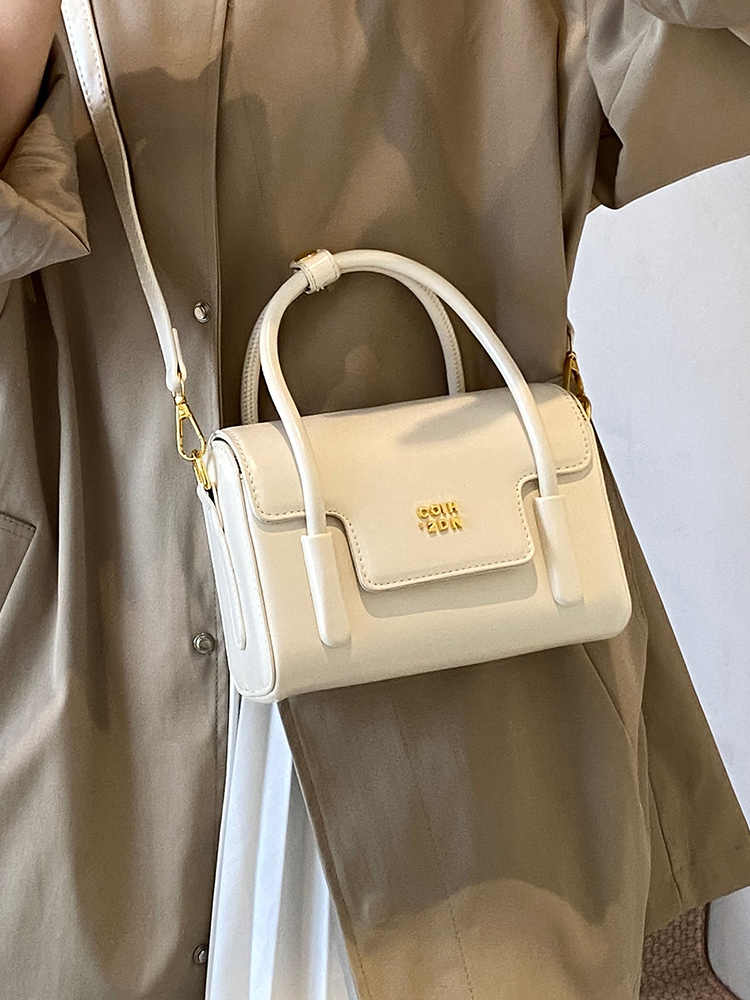 Strukturierte rote Damen-Umhän – Luxury Bags Valentino Bewertung und Preis
