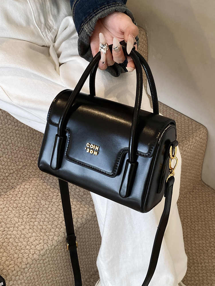 Strukturierte rote Damen-Umhän – Luxury Bags Valentino Bewertung und Preis